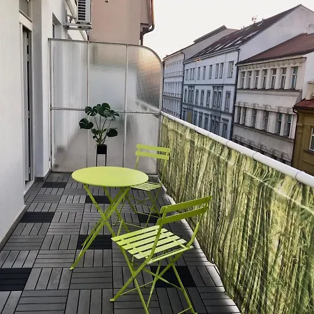 Square 1 Appartement 3*